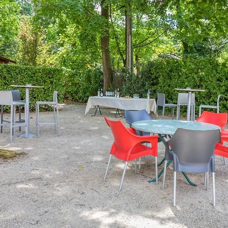 La Commanderie De Champarey Bourgoin-Jallieu Exterior foto